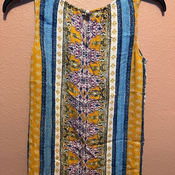 Pink Rose Multi Color Sleeveless Tank
with Keyhole Back Closure - Picture 2 of 7